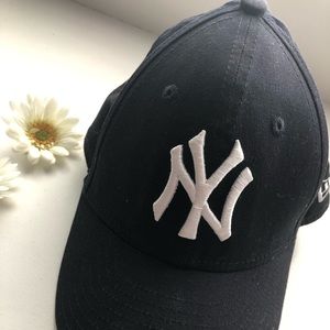 New York Yankees baseball cap